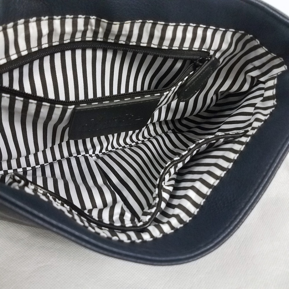 Charming Charlie Adjustable Strap Cross Body Bag - Picture 7 of 8